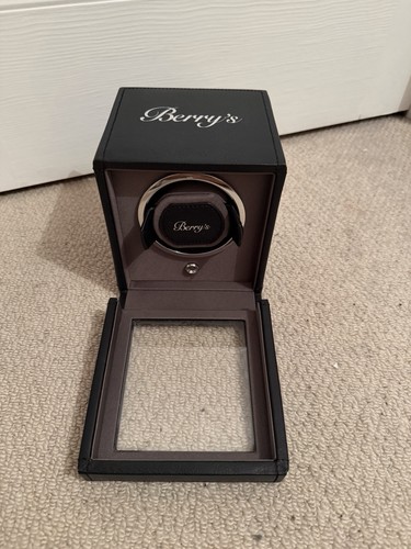 Berry wolf watch winder - watch,
